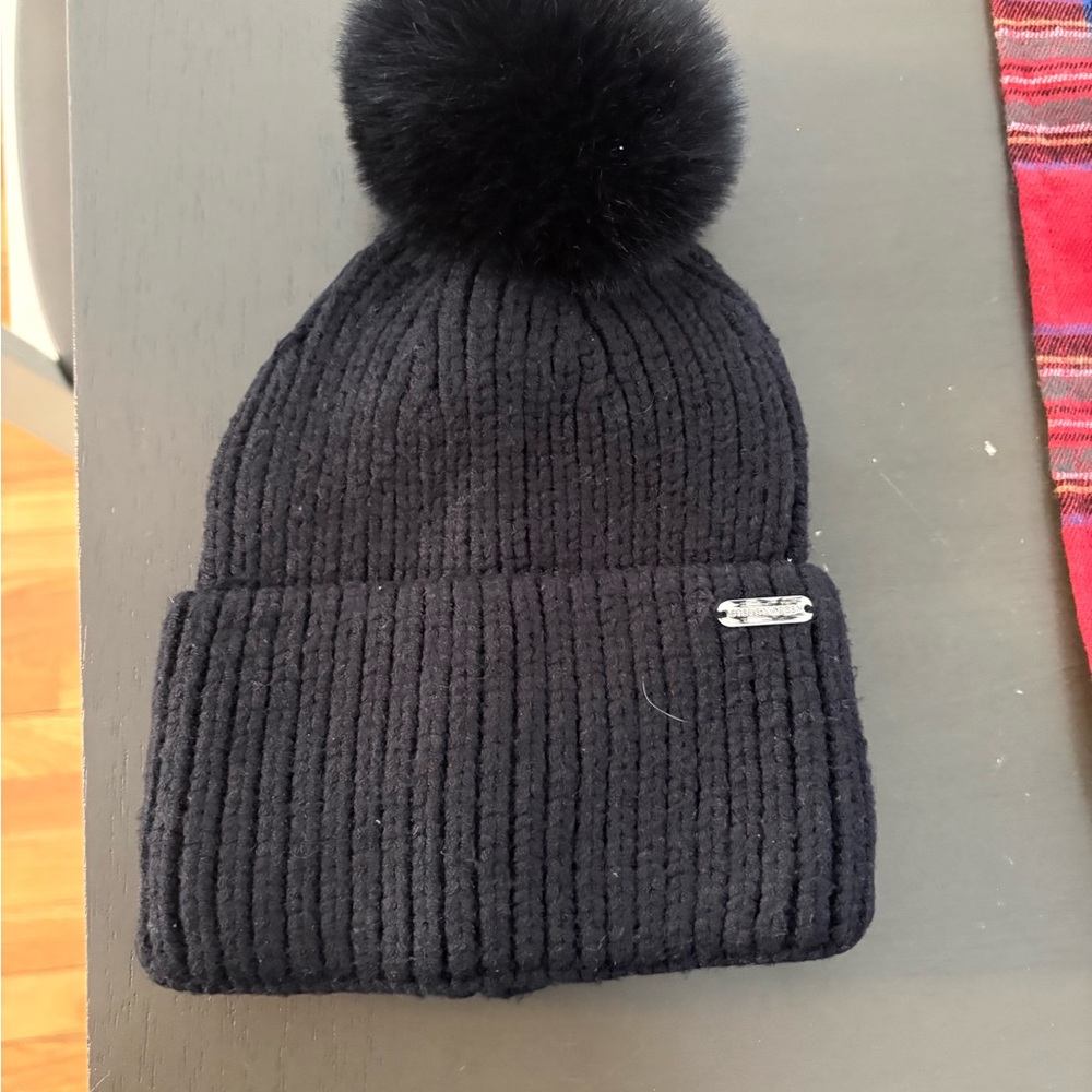 Steve Madden Black Knit Beanie with Pom-Pom